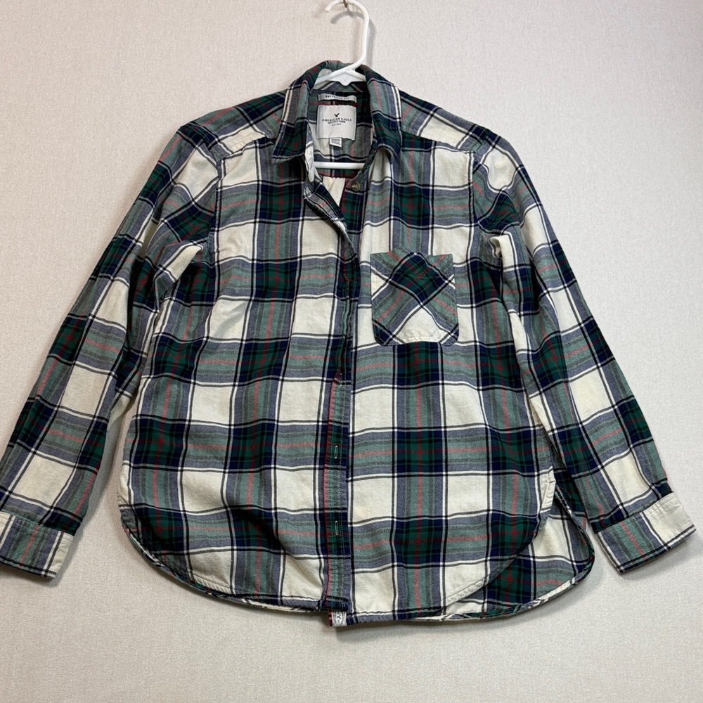 American Eagle Outfitters Plaid Button-Down Shirt
